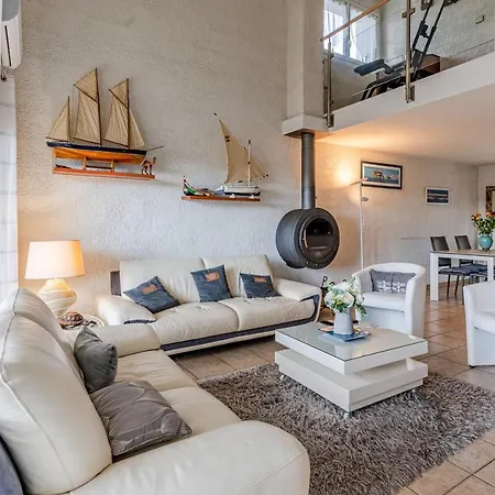 Holiday home Le Cagnard *